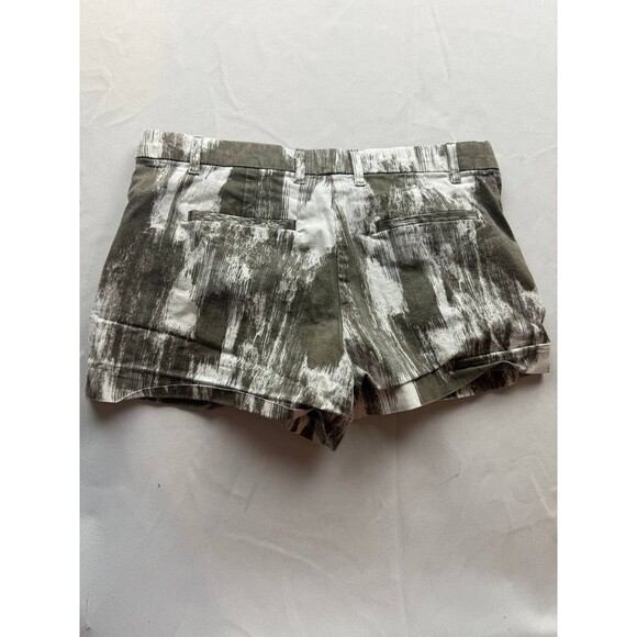 Khakis by Gap Summer Shorts Size 2 Green White Chino Girlfriend Cuffed Casual - Picture 6 of 6